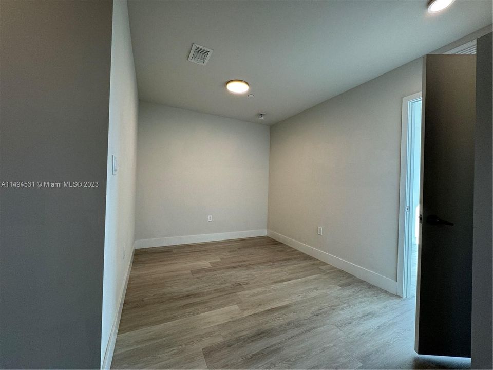 Недавно арендовано: $2,800 (2 спален, 2 ванн, 1273 Квадратных фут)