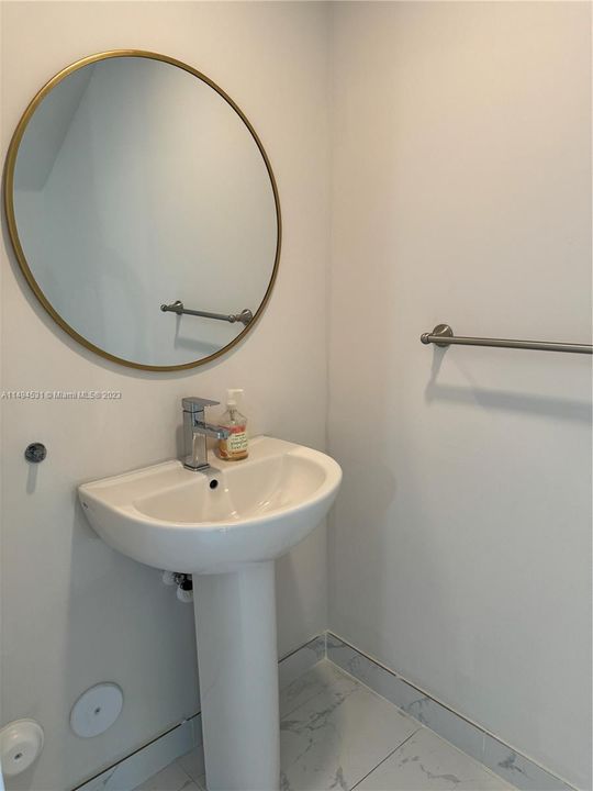 Недавно арендовано: $2,800 (2 спален, 2 ванн, 1273 Квадратных фут)