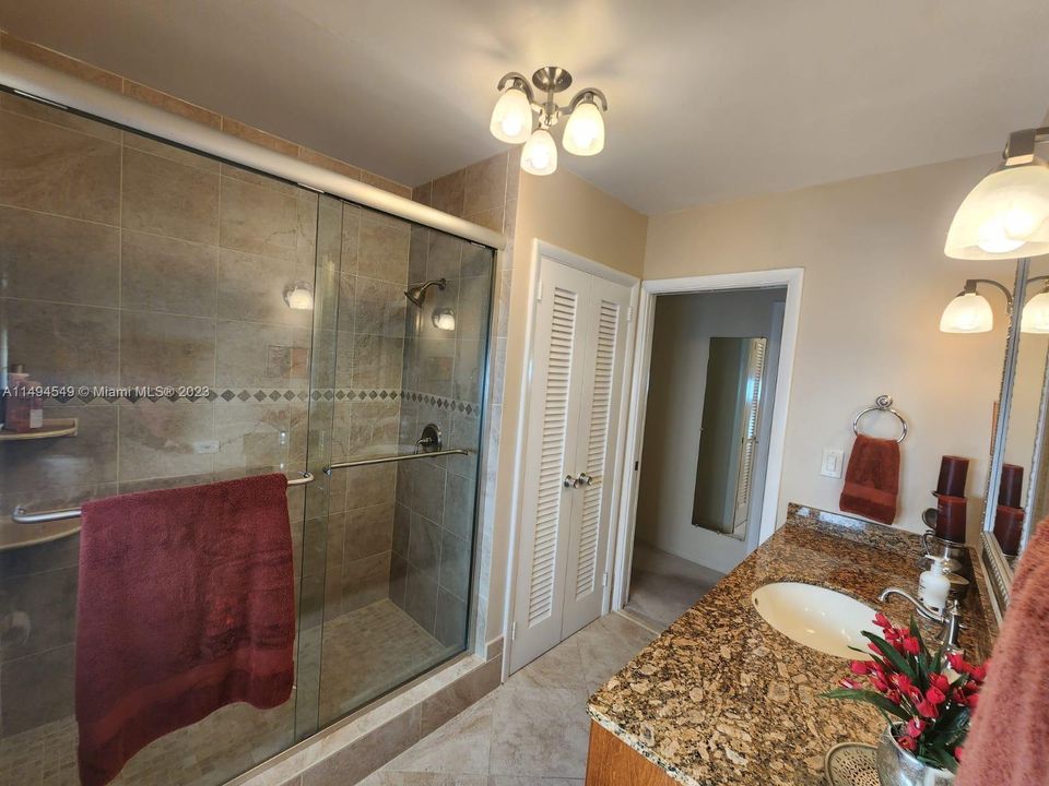 Недавно продано: $2,400,000 (3 спален, 3 ванн, 2980 Квадратных фут)