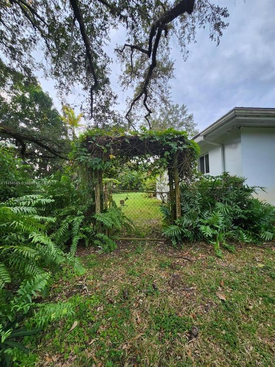 Недавно продано: $2,400,000 (3 спален, 3 ванн, 2980 Квадратных фут)