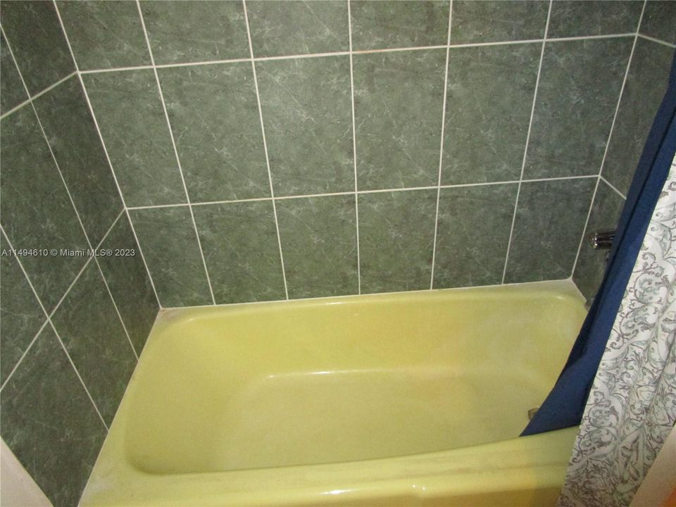 Недавно арендовано: $1,400 (1 спален, 1 ванн, 850 Квадратных фут)