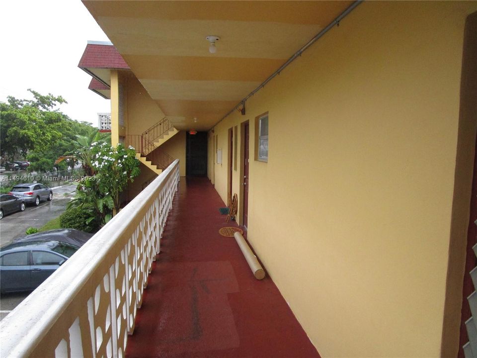 Недавно арендовано: $1,400 (1 спален, 1 ванн, 850 Квадратных фут)