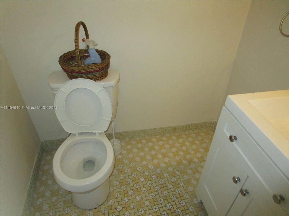 Недавно арендовано: $1,400 (1 спален, 1 ванн, 850 Квадратных фут)