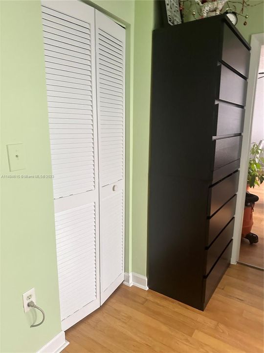 Недавно продано: $238,000 (1 спален, 1 ванн, 520 Квадратных фут)