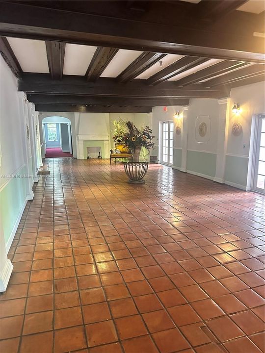 Недавно продано: $238,000 (1 спален, 1 ванн, 520 Квадратных фут)