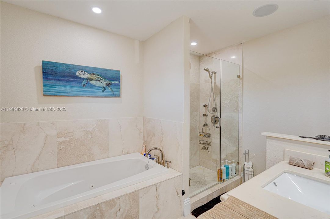 Недавно продано: $2,850,000 (5 спален, 6 ванн, 0 Квадратных фут)
