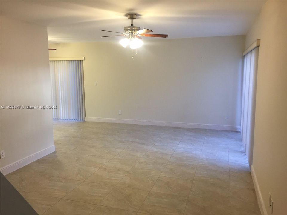 Недавно арендовано: $2,300 (2 спален, 1 ванн, 1100 Квадратных фут)