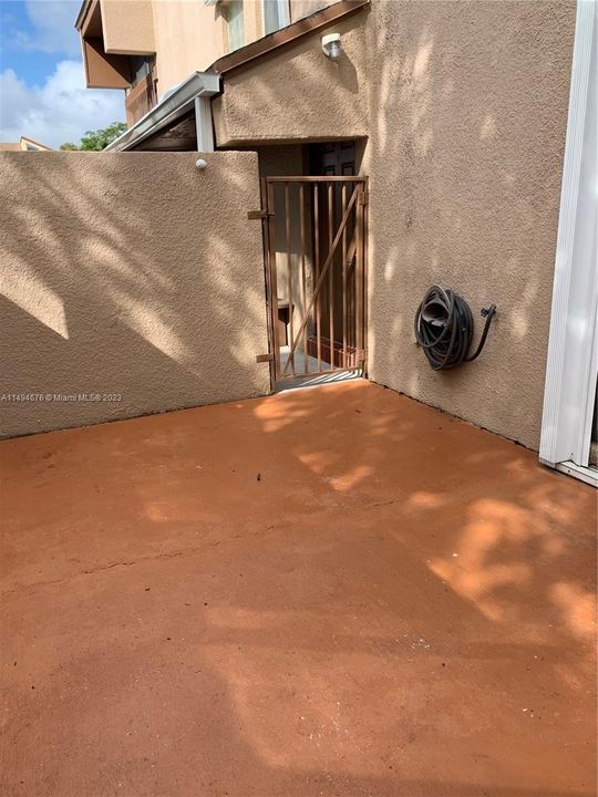 Недавно арендовано: $2,300 (2 спален, 1 ванн, 1100 Квадратных фут)