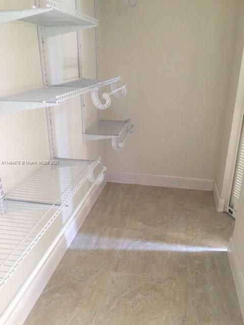 Недавно арендовано: $2,300 (2 спален, 1 ванн, 1100 Квадратных фут)