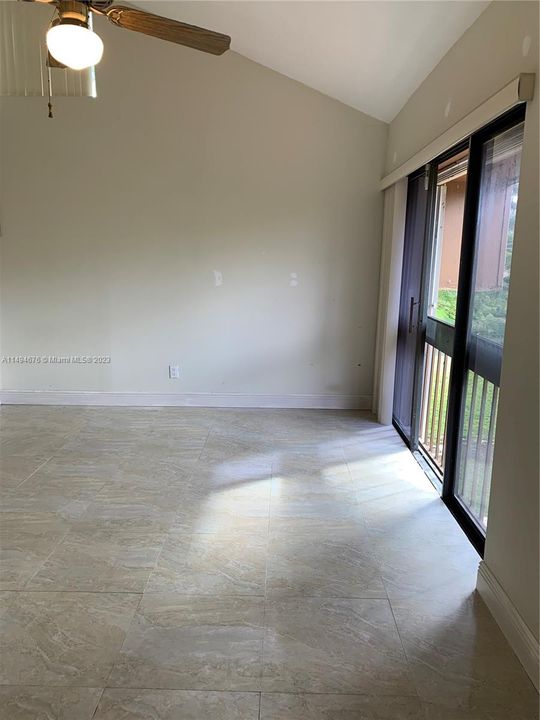 Недавно арендовано: $2,300 (2 спален, 1 ванн, 1100 Квадратных фут)