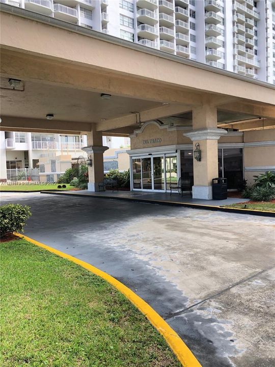 Недавно арендовано: $2,200 (1 спален, 1 ванн, 1005 Квадратных фут)