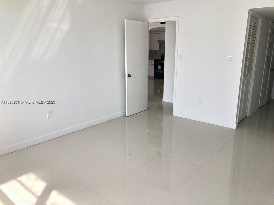 Недавно арендовано: $2,200 (1 спален, 1 ванн, 1005 Квадратных фут)