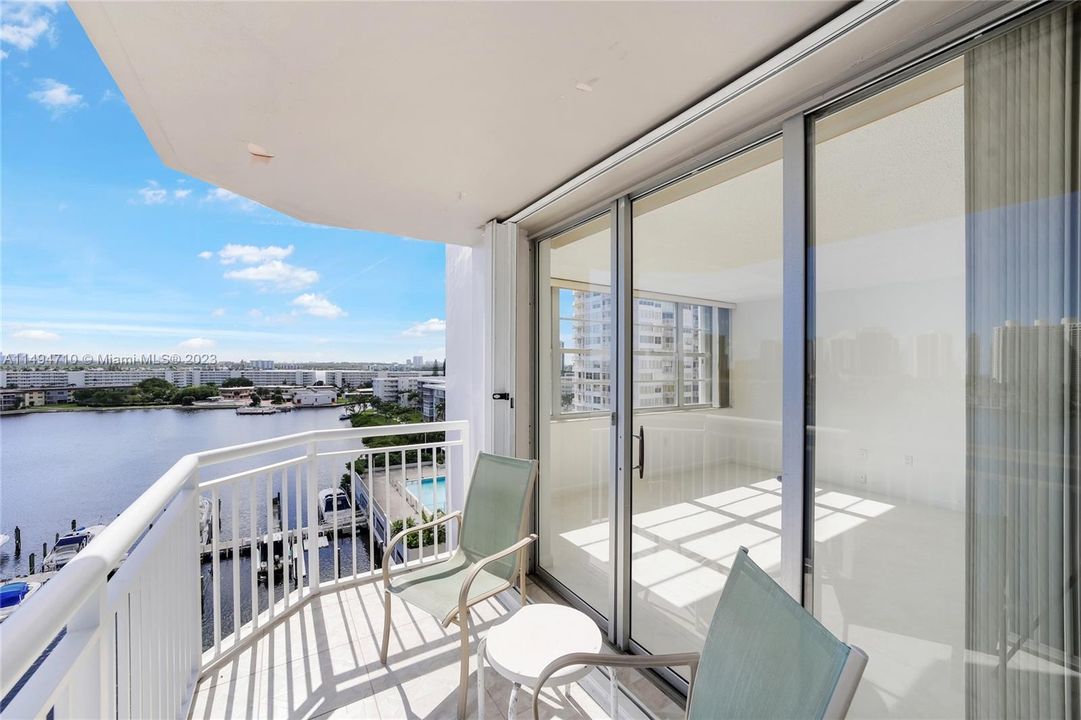 Недавно продано: $365,000 (2 спален, 2 ванн, 1605 Квадратных фут)