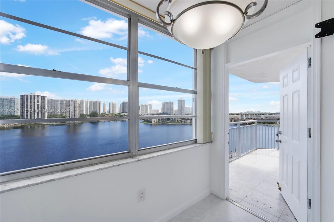 Breakfast area water views and access to main balcony