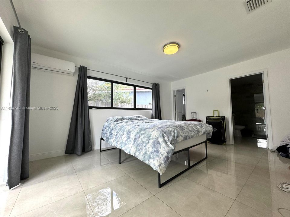 最近售出: $620,000 (3 贝兹, 2 浴室, 1399 平方英尺)