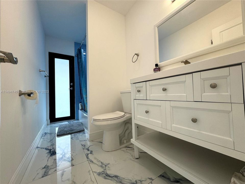 最近售出: $620,000 (3 贝兹, 2 浴室, 1399 平方英尺)