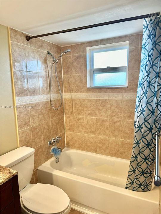 Недавно продано: $189,900 (1 спален, 1 ванн, 847 Квадратных фут)