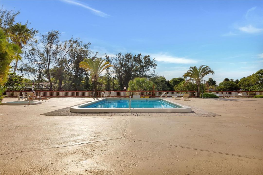 Недавно арендовано: $1,750 (1 спален, 1 ванн, 825 Квадратных фут)