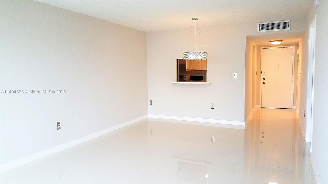 Недавно арендовано: $1,750 (1 спален, 1 ванн, 825 Квадратных фут)