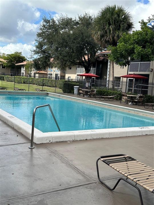 Recently Sold: $240,000 (2 beds, 2 baths, 805 Square Feet)