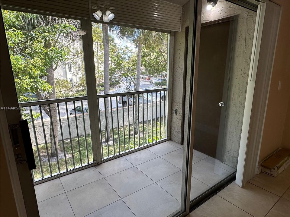 Recently Sold: $240,000 (2 beds, 2 baths, 805 Square Feet)