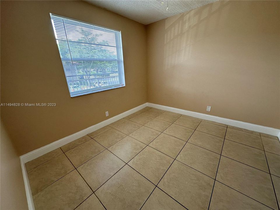 Recently Sold: $240,000 (2 beds, 2 baths, 805 Square Feet)