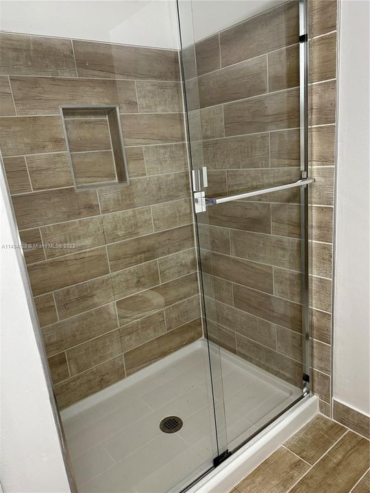 Recently Sold: $240,000 (2 beds, 2 baths, 805 Square Feet)