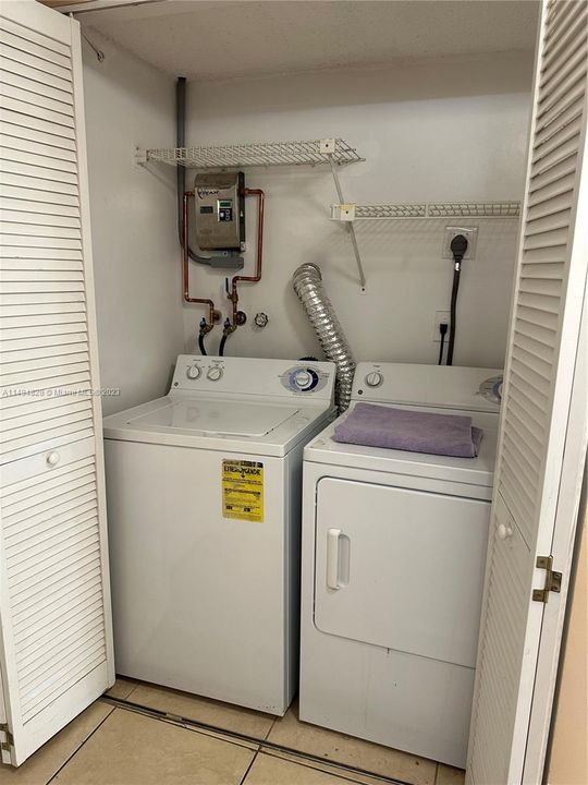 Recently Sold: $240,000 (2 beds, 2 baths, 805 Square Feet)