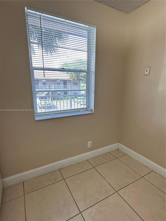 Recently Sold: $240,000 (2 beds, 2 baths, 805 Square Feet)