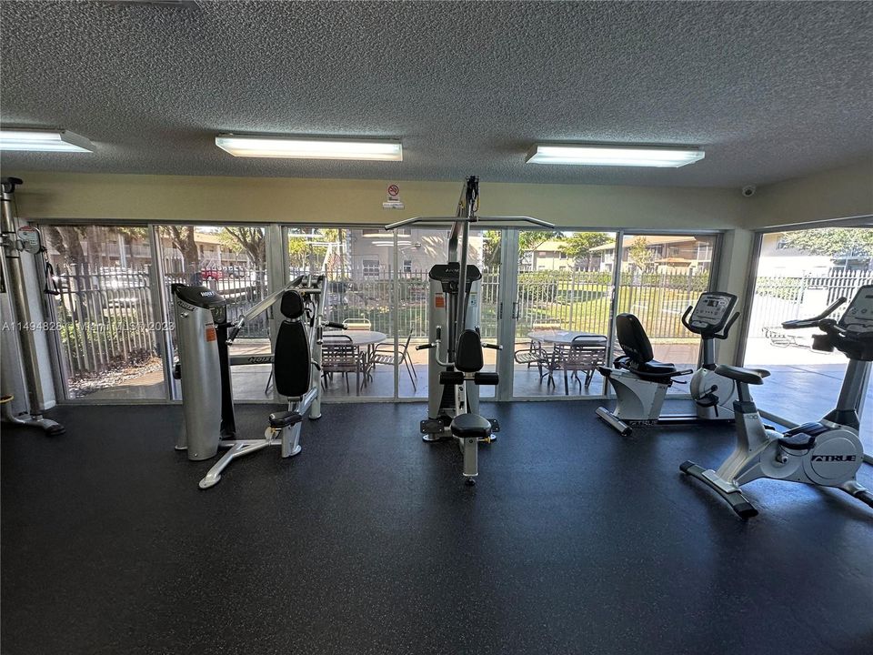 Recently Sold: $240,000 (2 beds, 2 baths, 805 Square Feet)