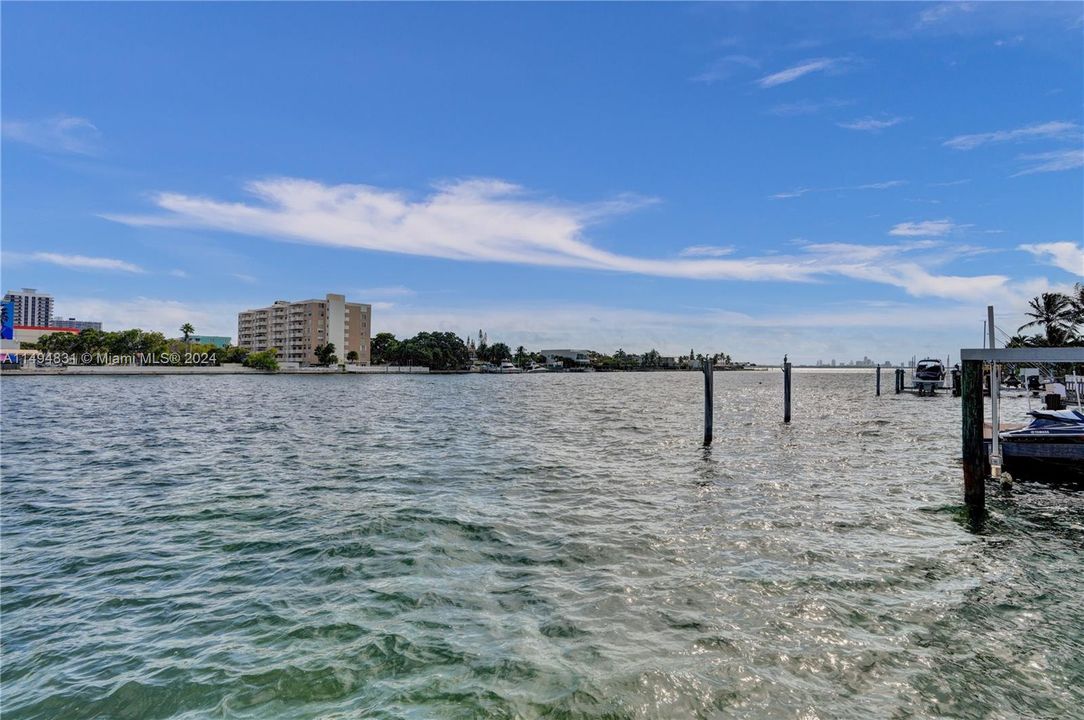 For Sale: $2,999,999 (3 beds, 2 baths, 2284 Square Feet)