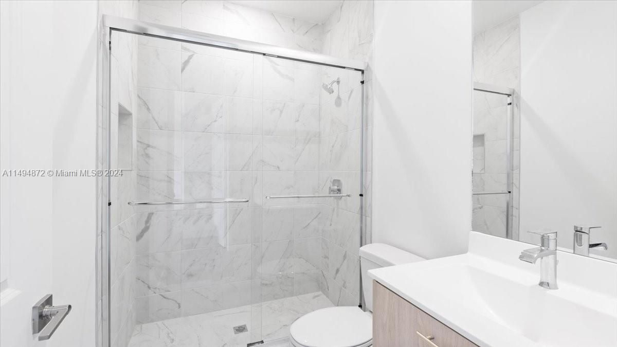 Недавно продано: $1,199,999 (4 спален, 3 ванн, 2203 Квадратных фут)