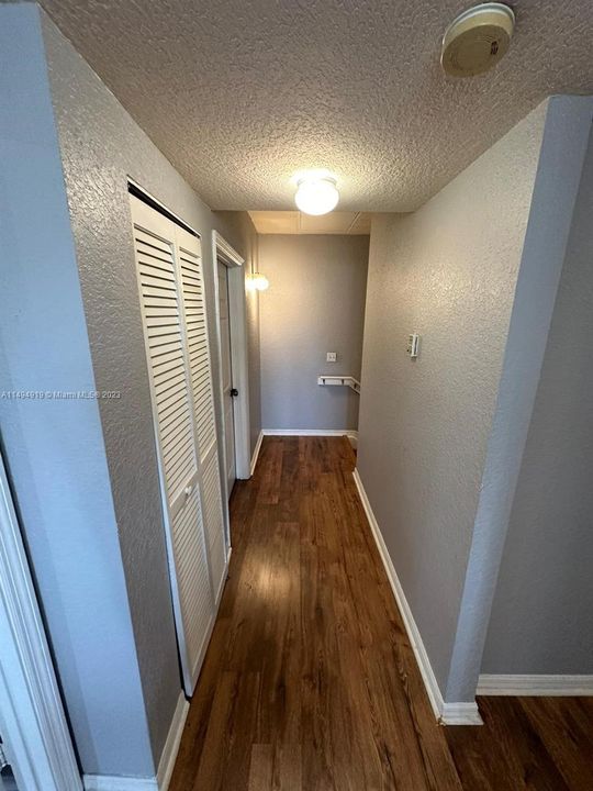 Recently Rented: $2,500 (3 beds, 2 baths, 1553 Square Feet)