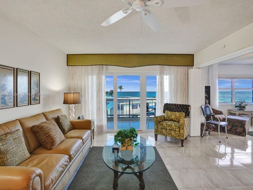 Recently Rented: $4,000 (2 beds, 2 baths, 1070 Square Feet)