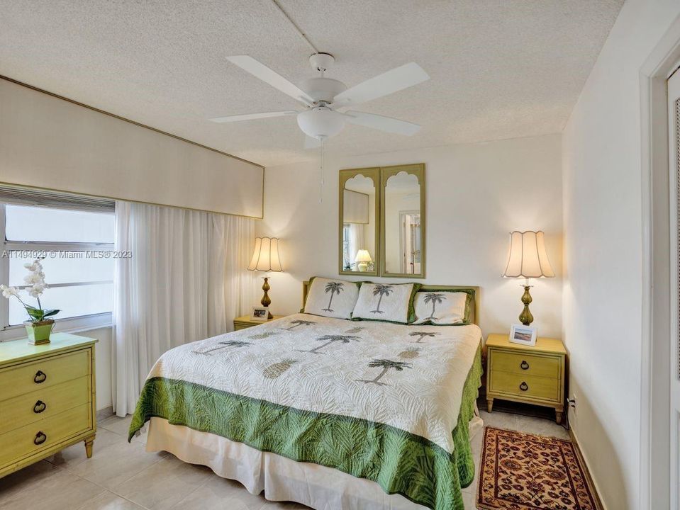 Recently Rented: $4,000 (2 beds, 2 baths, 1070 Square Feet)