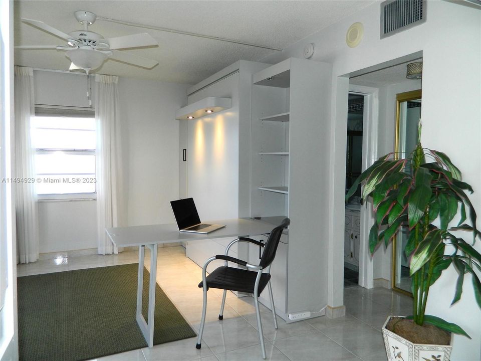 Recently Rented: $4,000 (2 beds, 2 baths, 1070 Square Feet)