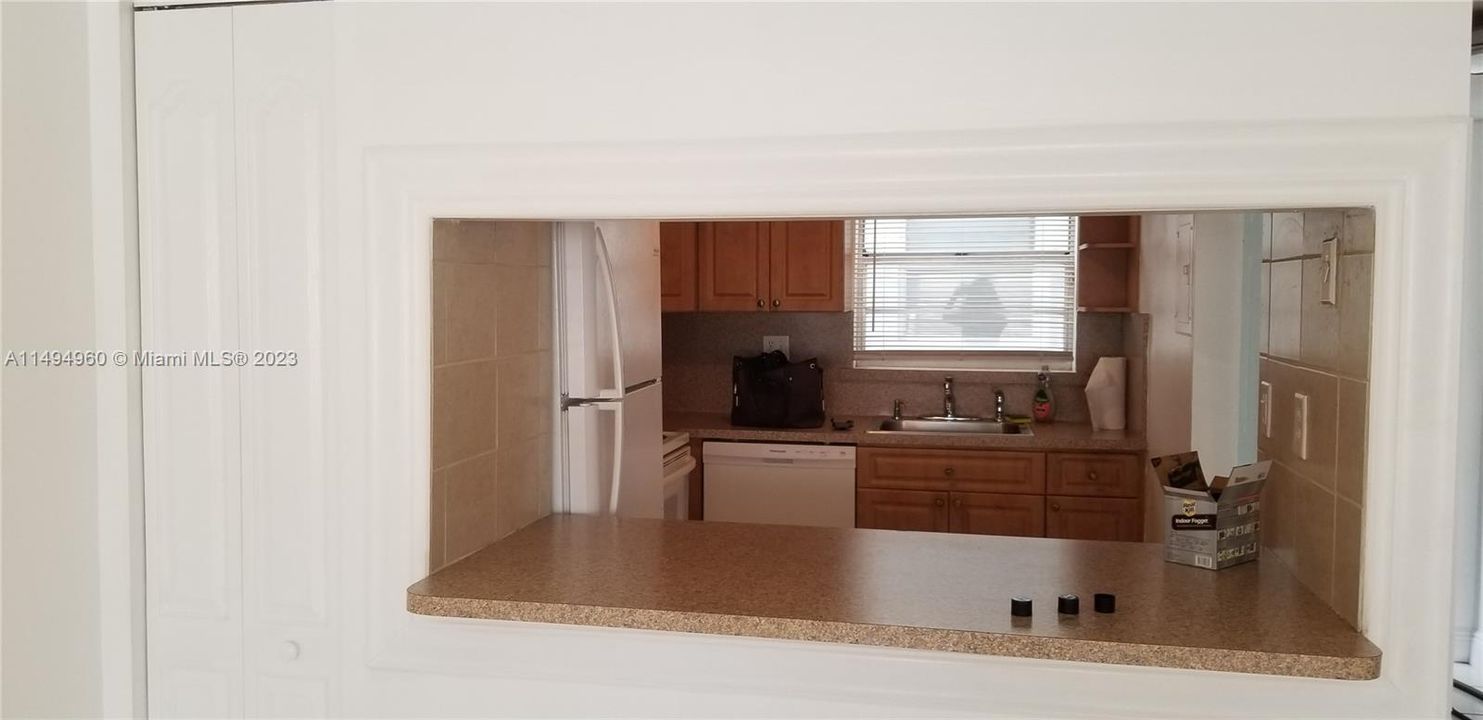 Recently Rented: $1,575 (1 beds, 1 baths, 800 Square Feet)