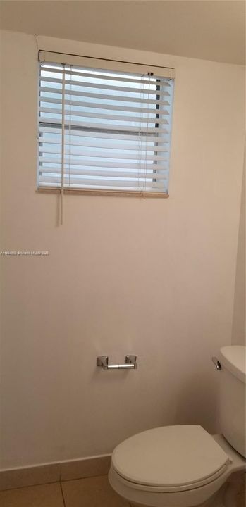 Recently Rented: $1,575 (1 beds, 1 baths, 800 Square Feet)