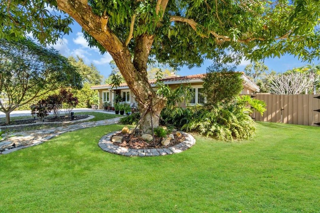 Recently Sold: $729,900 (3 beds, 2 baths, 0 Square Feet)