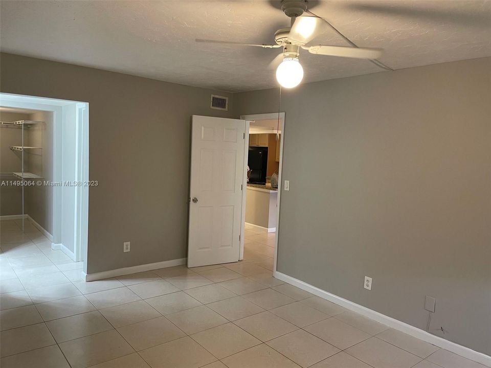 Recently Rented: $1,750 (1 beds, 1 baths, 815 Square Feet)