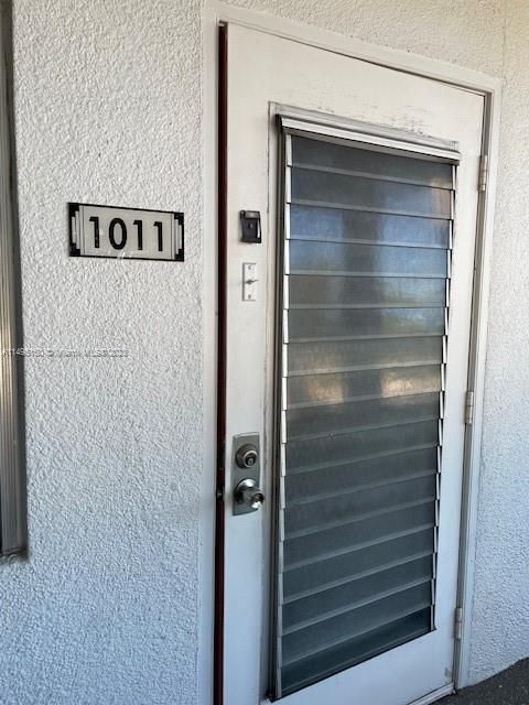 Recently Sold: $92,000 (1 beds, 1 baths, 719 Square Feet)