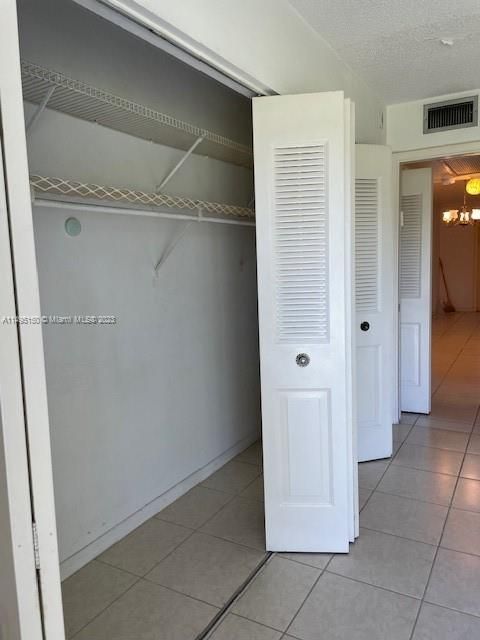 Vendido Recientemente: $92,000 (1 camas, 1 baños, 719 Pies cuadrados)