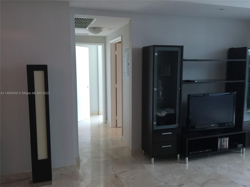 Recientemente alquilado: $3,000 (1 camas, 1 baños, 774 Pies cuadrados)