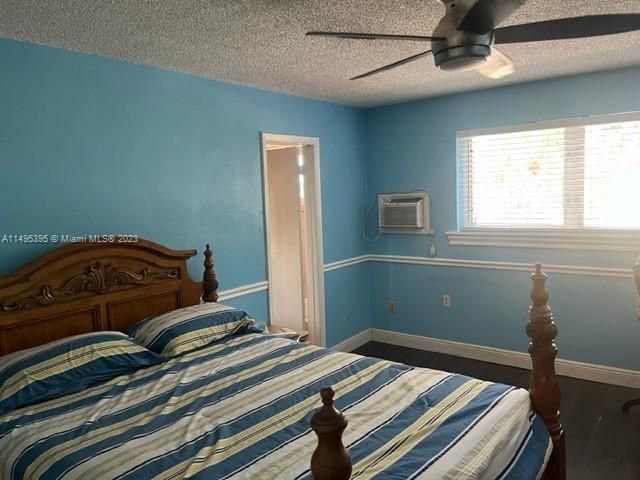 Recently Rented: $900 (1 beds, 1 baths, 1408 Square Feet)