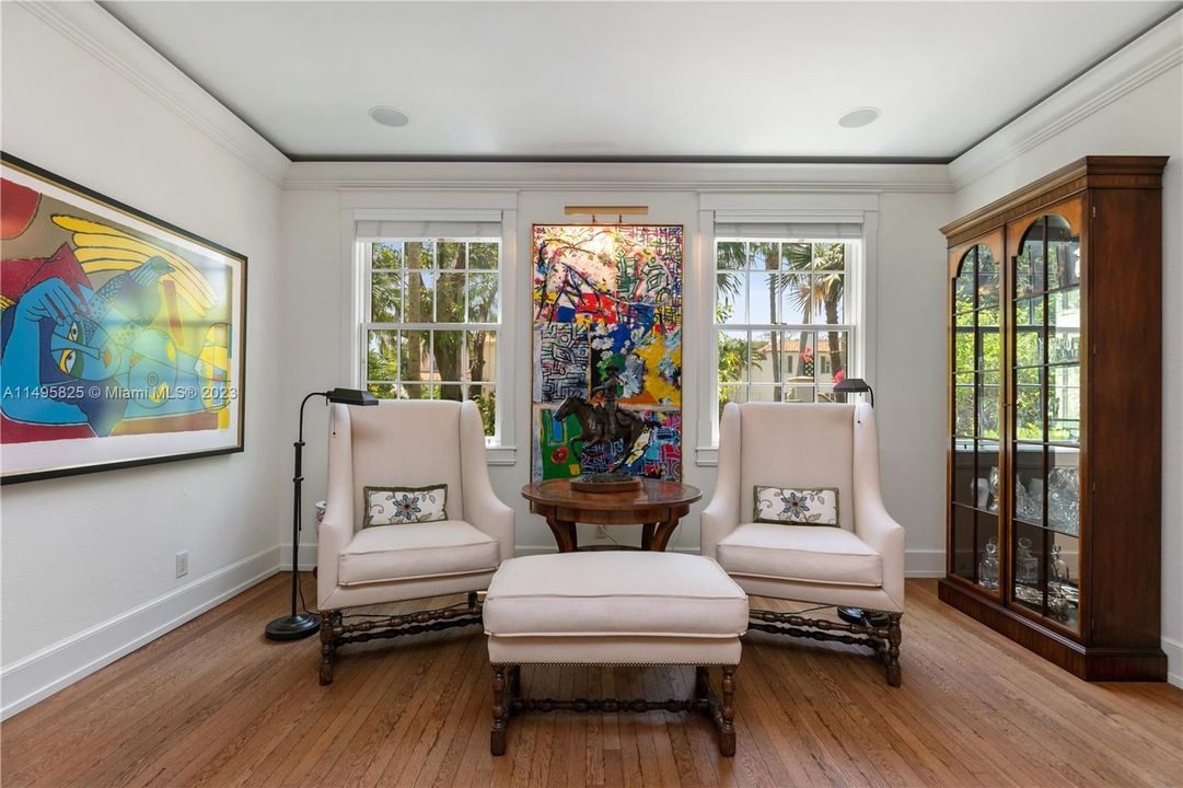 Recently Sold: $6,990,000 (4 beds, 4 baths, 4545 Square Feet)