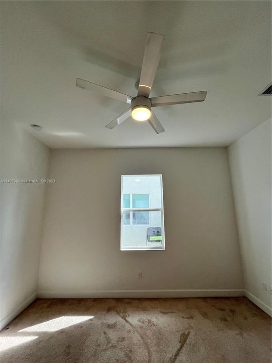 Recently Rented: $2,850 (3 beds, 2 baths, 1484 Square Feet)