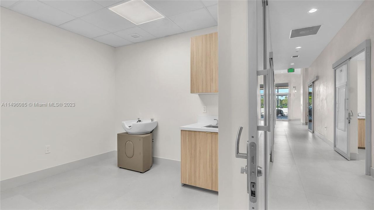 Recently Rented: $1,800 (0 beds, 0 baths, 0 Square Feet)