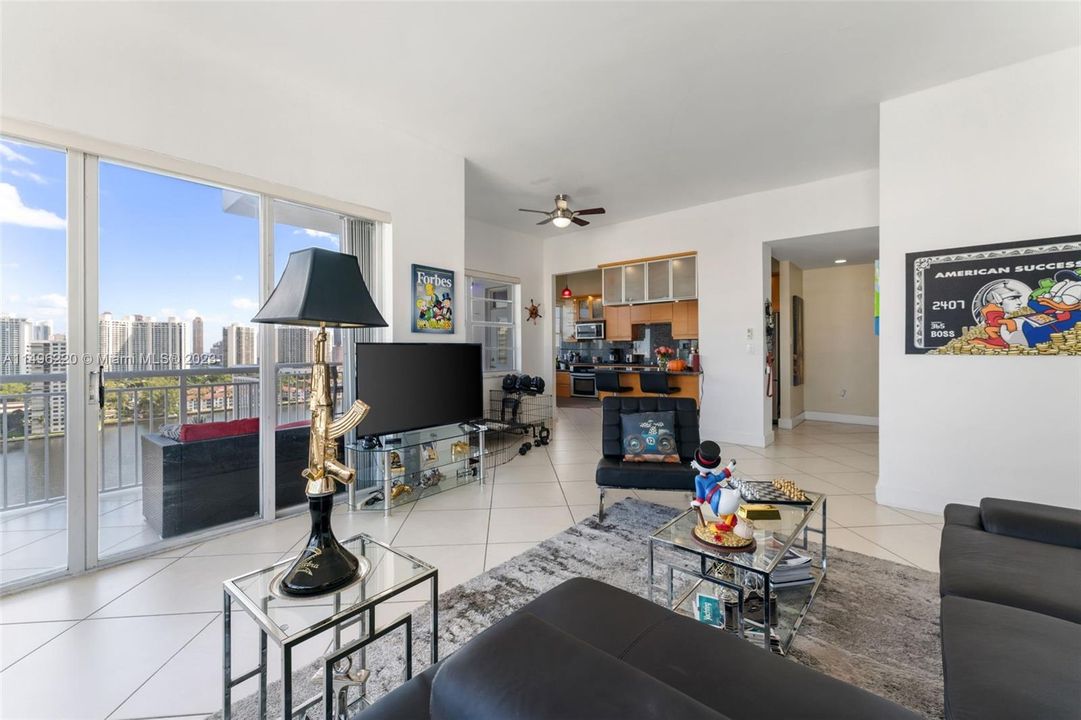 For Sale: $495,000 (2 beds, 2 baths, 1605 Square Feet)