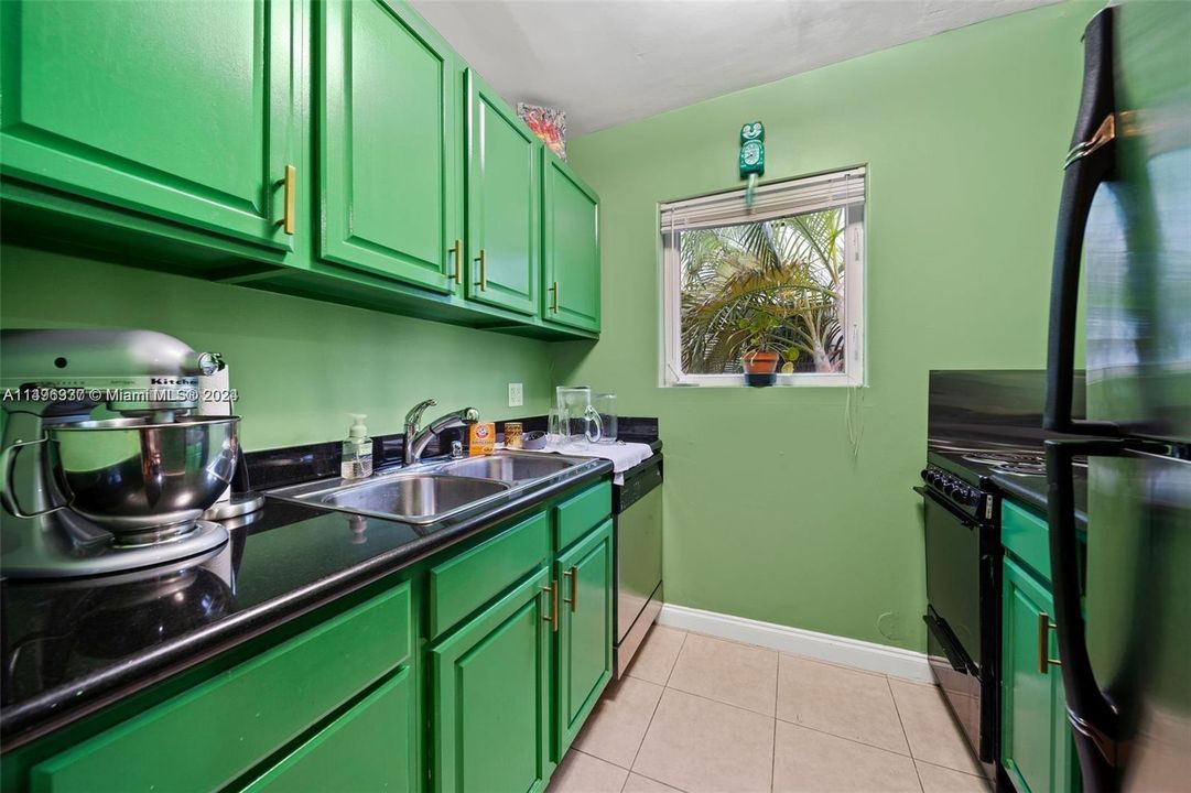 For Sale: $249,000 (0 beds, 1 baths, 456 Square Feet)