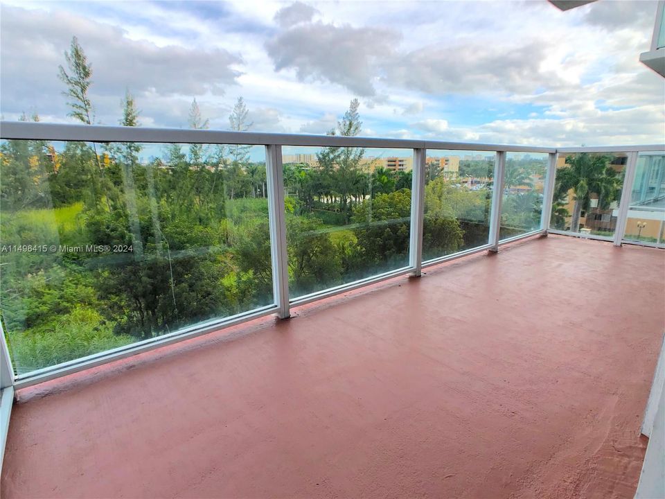 Recently Rented: $2,000 (1 beds, 1 baths, 685 Square Feet)